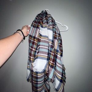 Chunky Blanket Plaid Fringe Scarf